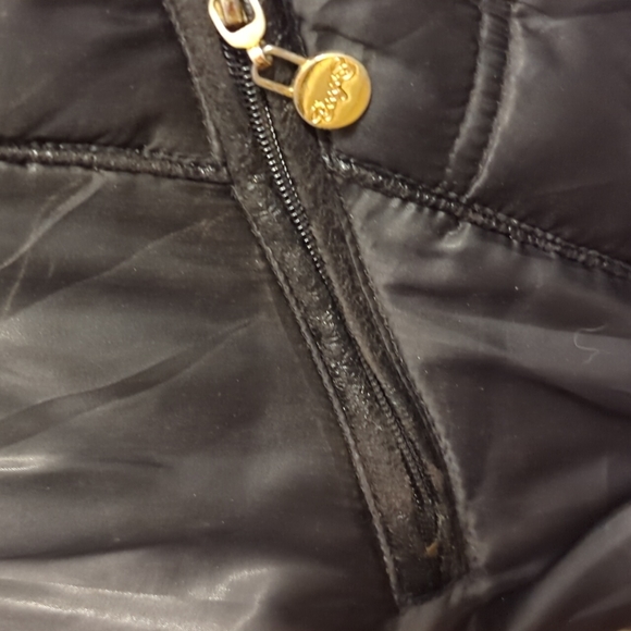 Vintage Coogi Puffer Jacket with Removable Faux Fur lined hood Size Medium - Picture 7 of 14